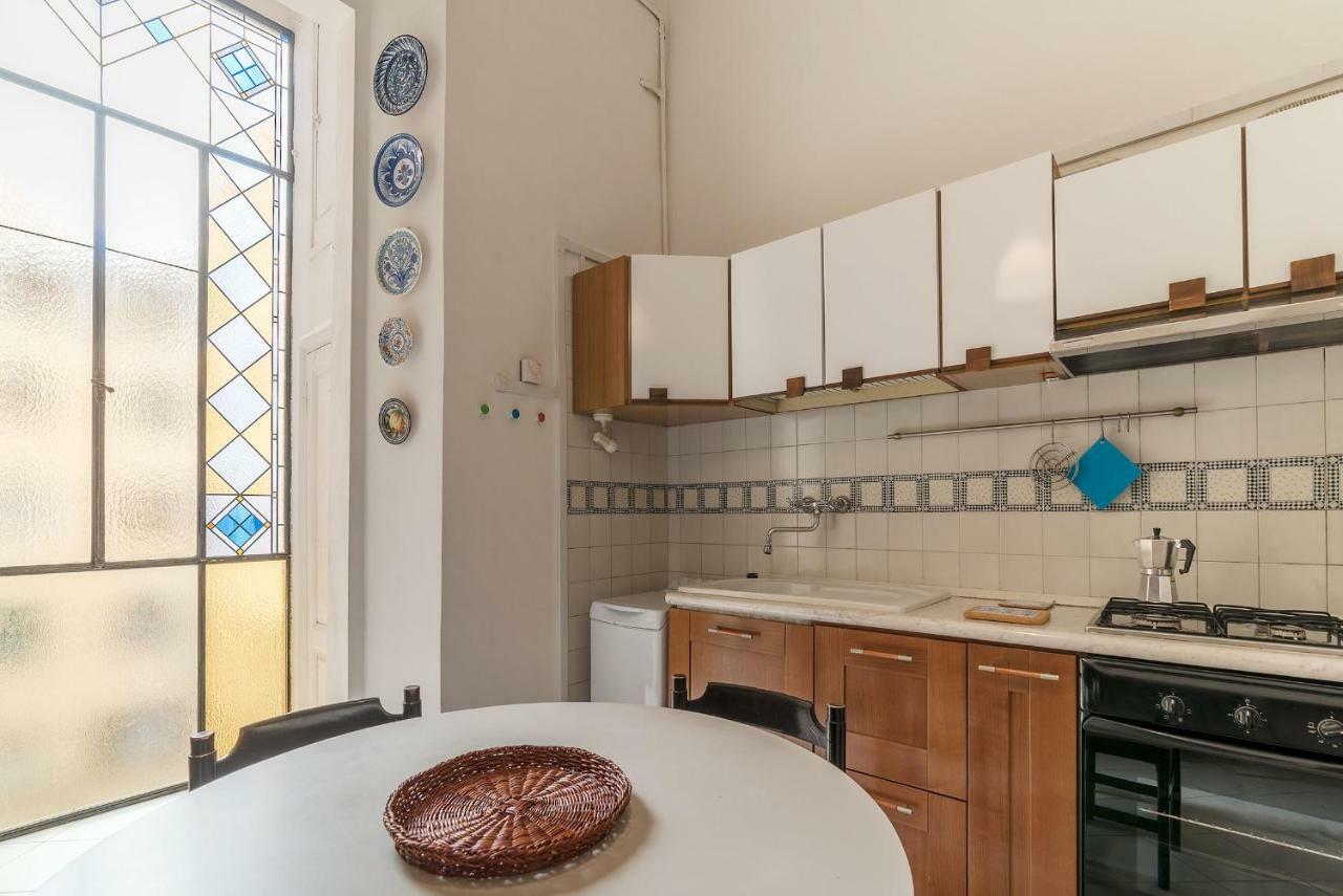 Colosseo Cozy Apartment Рим Екстериор снимка