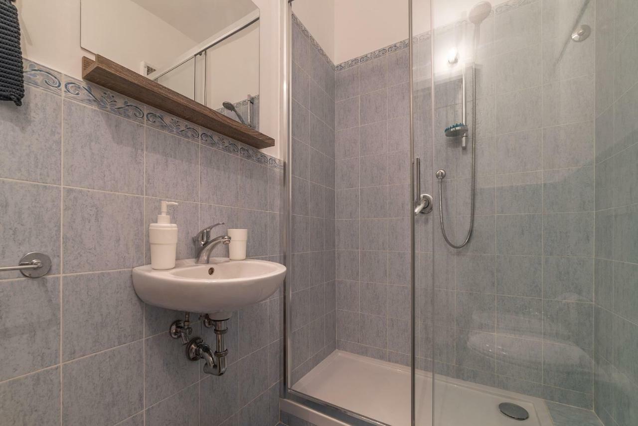 Colosseo Cozy Apartment Рим Екстериор снимка